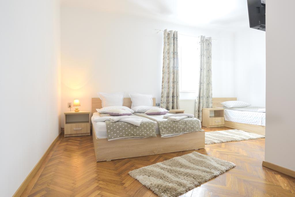 Pension Verona Centru Клуж-Напока Екстериор снимка
