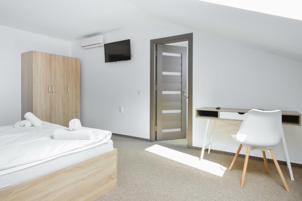 Pension Verona Centru Клуж-Напока Екстериор снимка